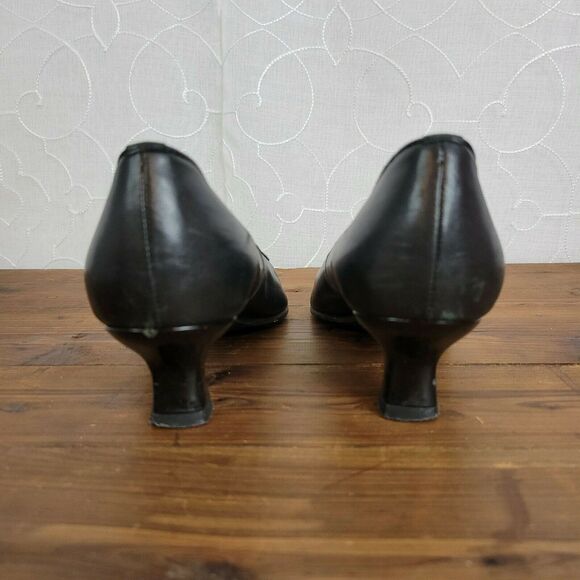 Vaneli Womens Shoes 6.4 Black Rickie Leather Cap Toe Classic Pumps Kitten Heel - Picture 5 of 7